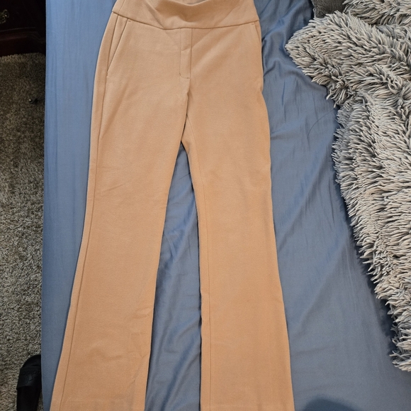 ExpressSize: Small Boot high rise Brand new with tags Color: tan Knit kit - Picture 3 of 6